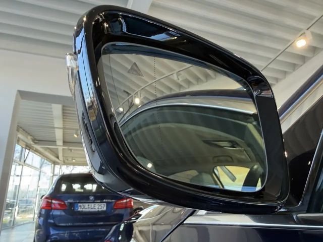 BMW 530 530d Luxury Line Sedan xDrive