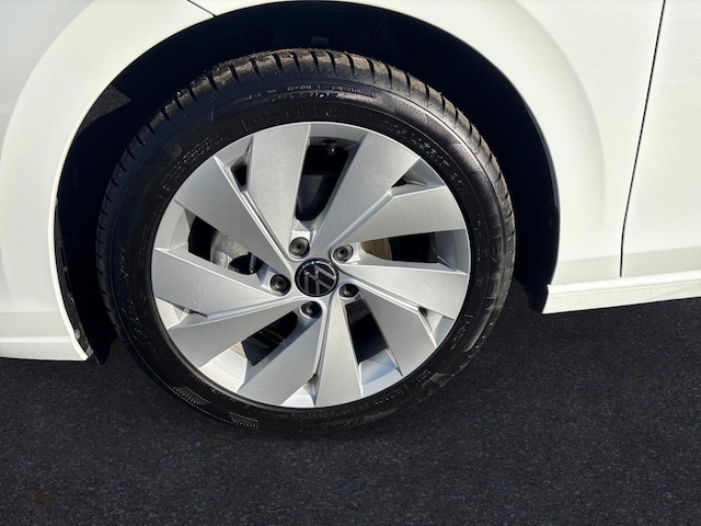 Volkswagen Golf 1.5 TSI Golf VIII Life