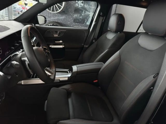 Mercedes-Benz EQB 300 4MATIC AMG Line