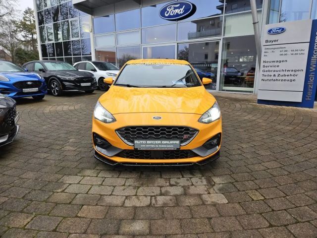 Ford Focus EcoBoost ST Line