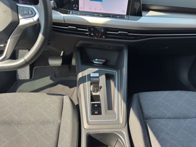 Volkswagen Golf DSG Life