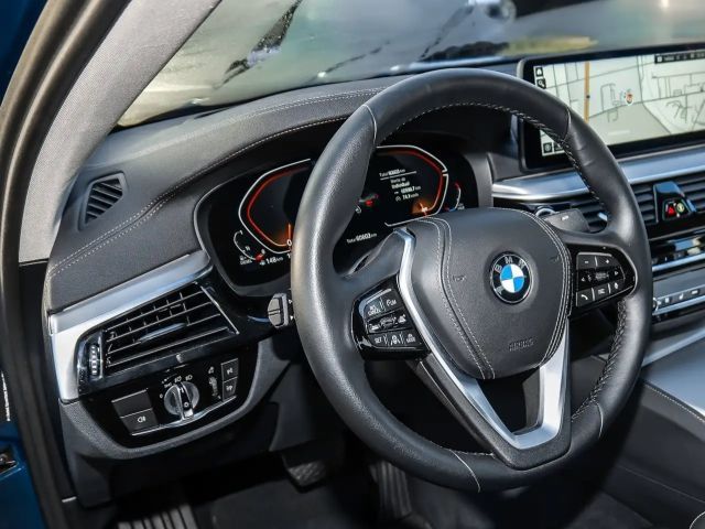 BMW 530 530d Luxury Line Sedan xDrive