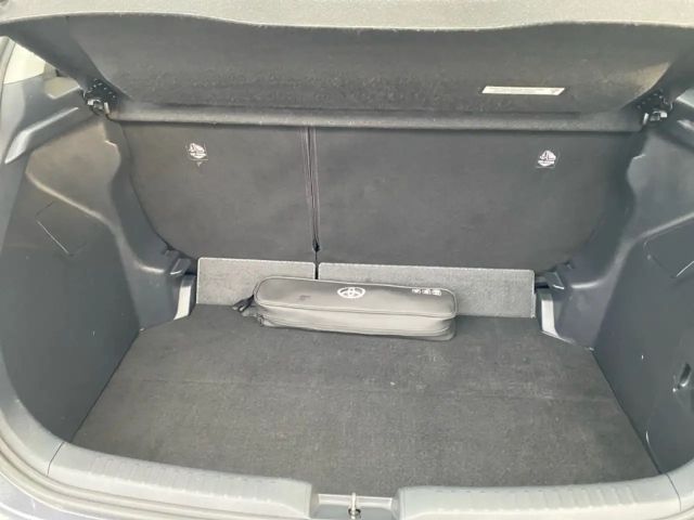 Toyota Yaris Hatchback Hybride Team D