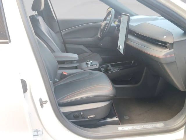 Ford Mustang Mach-E AWD Extended range