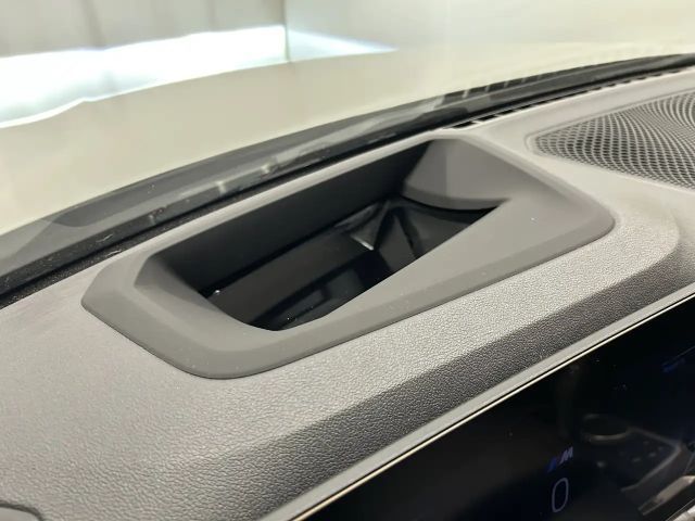 BMW 330 330e M-Sport Touring xDrive