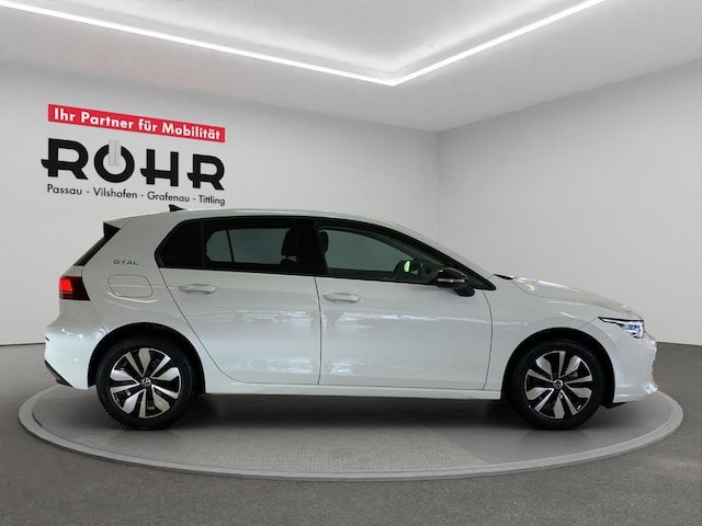 Volkswagen Golf 1.5 TSI BMT Golf VIII