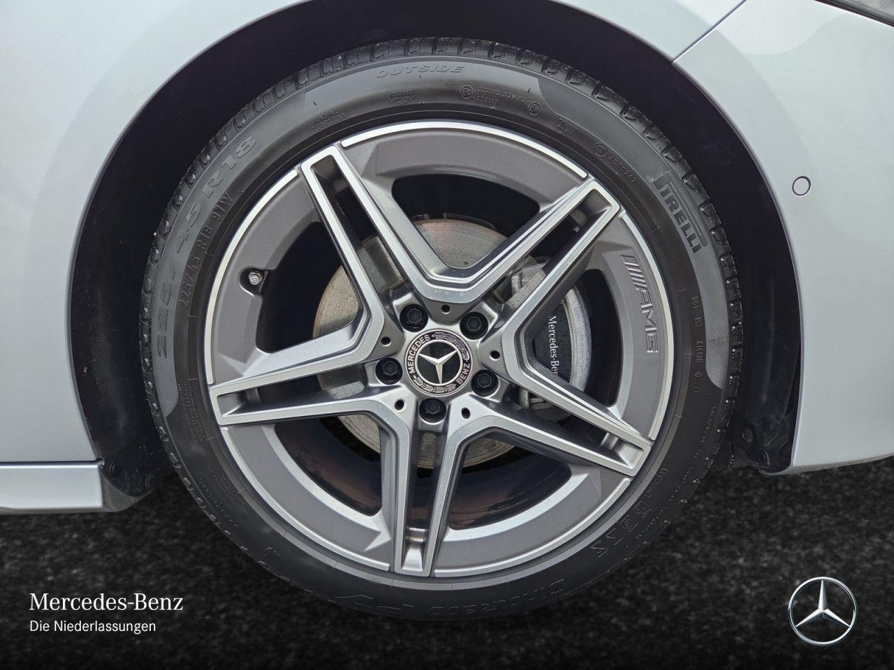 Mercedes-Benz A 200 AMG Line