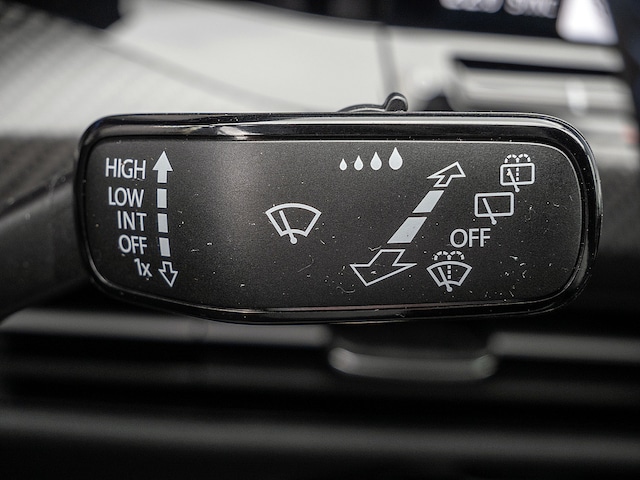 Volkswagen Golf 2.0 TSI Golf VIII