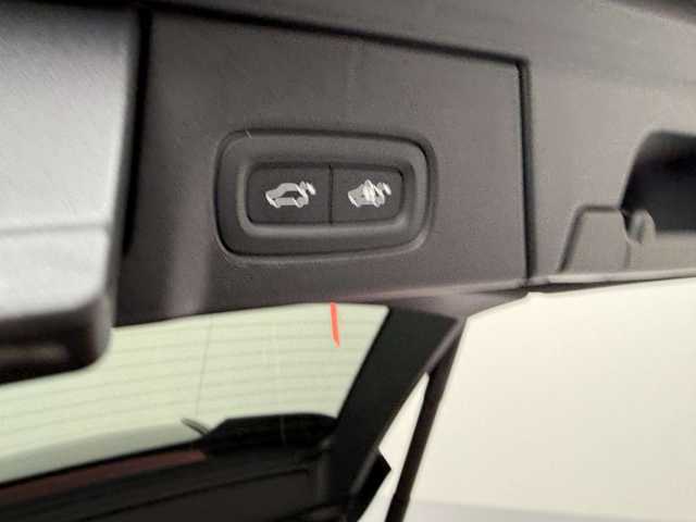 Volvo V90 AWD Dark Plus Recharge T8