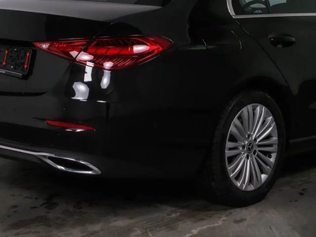 Mercedes-Benz C 180 Sedan