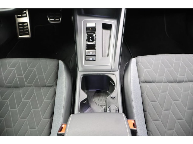 Volkswagen Golf 1.5 eTSI DSG Golf VIII