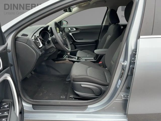 Kia Ceed CEED Ultimate Edition 1.5T LED+Kamera+Navi