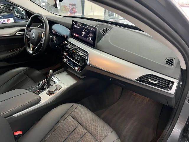 BMW 520 520d Business Line Sedan xDrive