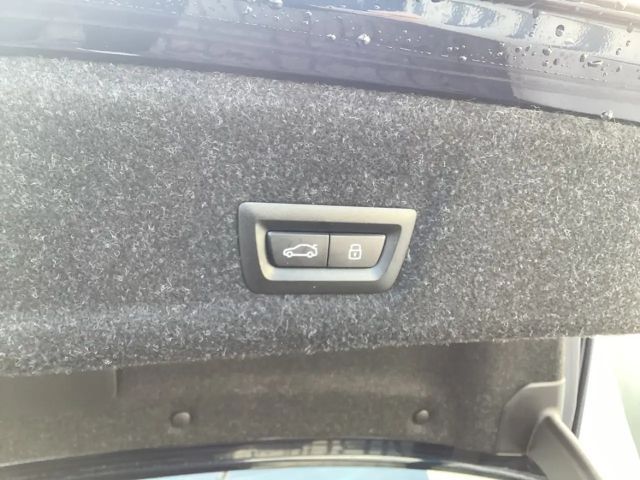 BMW 320 320d M-Sport Sedan xDrive