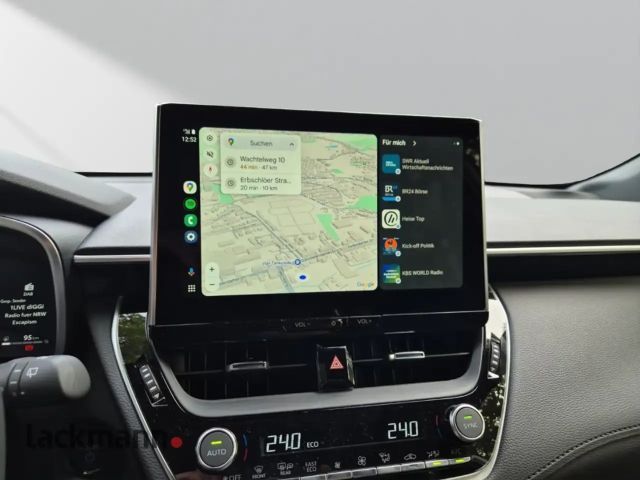 Toyota Corolla Cross Hybride Team D