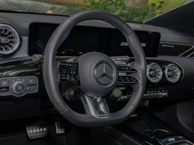 Mercedes-Benz A 35 AMG 4MATIC AMG Line