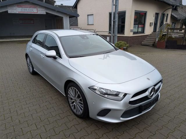 Mercedes-Benz A 180 Progressive