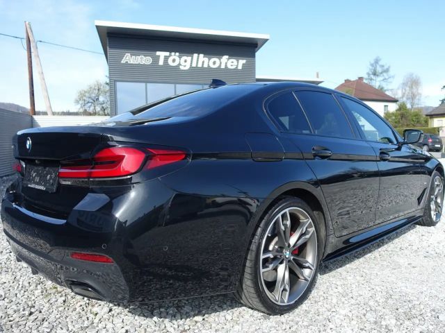 BMW 530 530e M-Sport Sedan xDrive