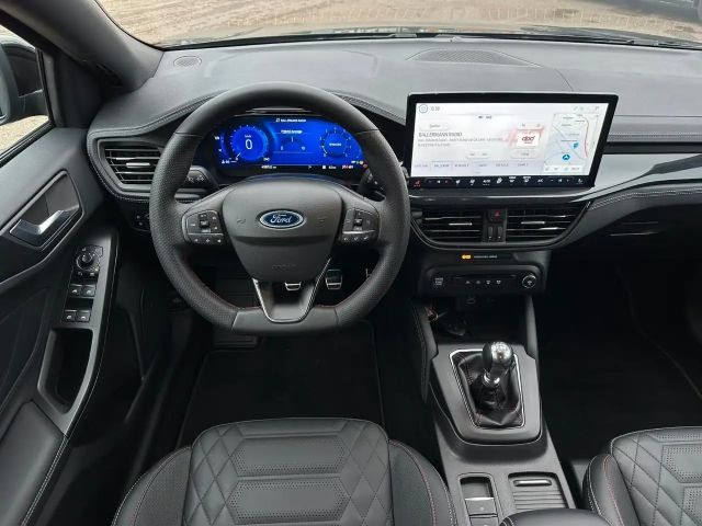 Ford Focus ST Line Vignale Wagon