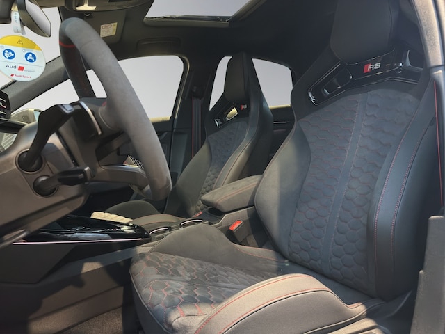Audi RS3 Quattro S-Tronic Sedan