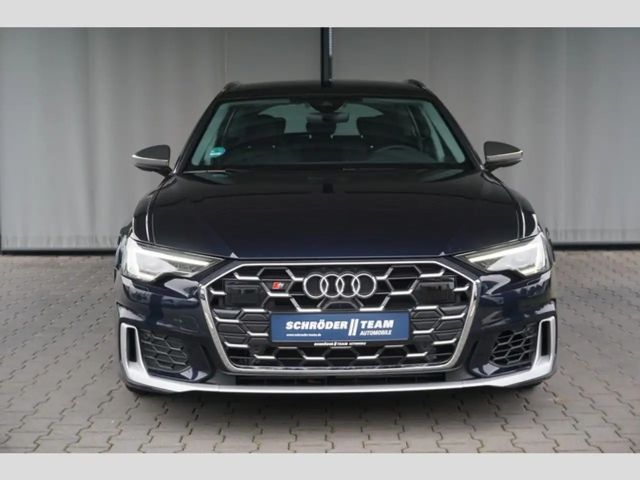 Audi S6 Avant