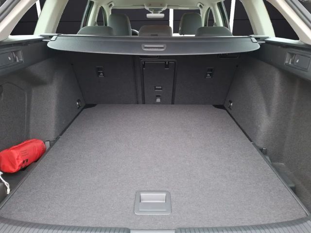 Volkswagen Golf DSG Golf VIII Life Variant