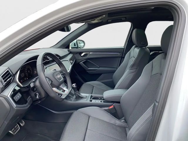Audi Q3 45 TFSI Business Quattro S-Line