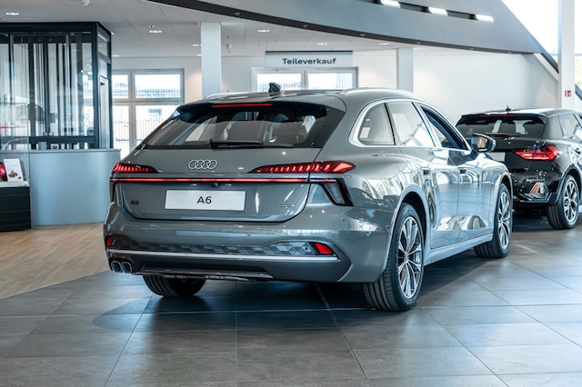 Audi A6 Avant Quattro S-Tronic