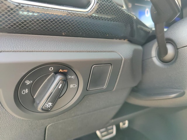 Volkswagen T-Cross 1.5 TSI IQ.Drive R-Line