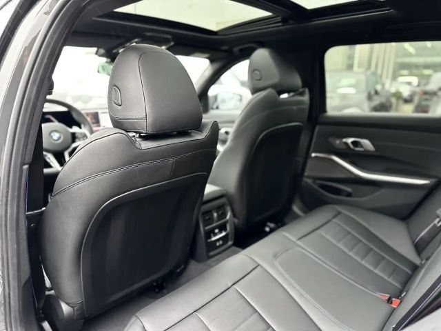 BMW 330 330d M-Sport Touring xDrive