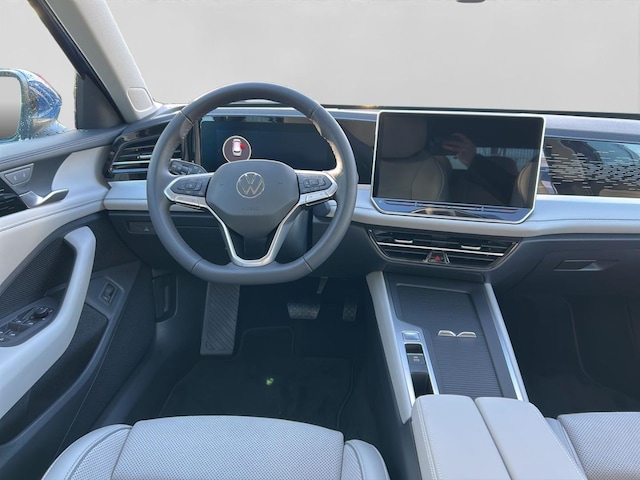 Volkswagen Passat 1.5 TSI Business DSG Variant