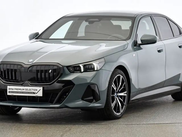 BMW i5 Sedan
