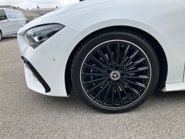 Mercedes-Benz CLA 200 AMG Line Shooting Brake