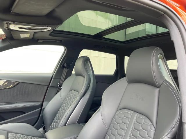 Audi RS4 Avant Quattro