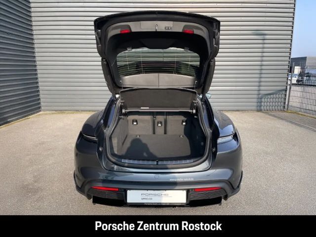 Porsche Taycan 4 Cross Turismo