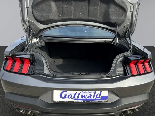 Ford Mustang Fastback GT 5.0 V8