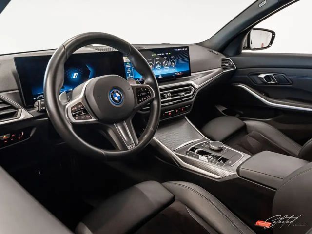 BMW 320 320e M-Sport xDrive