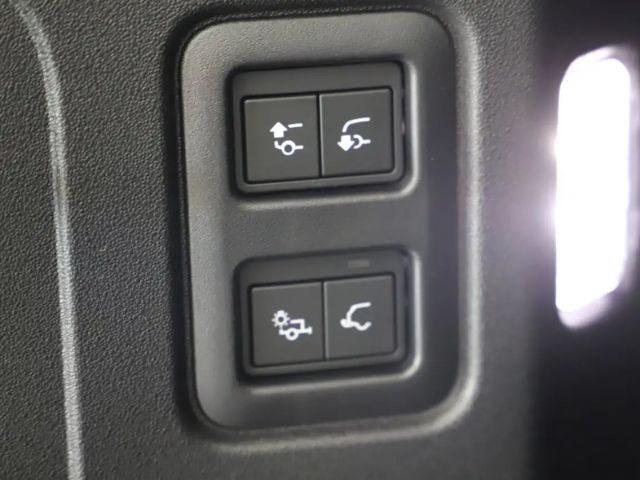 Land Rover Defender 110 AWD D200 S