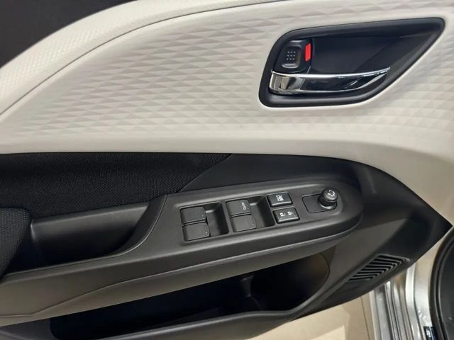 Suzuki Swift AllGrip Hybrid Shine