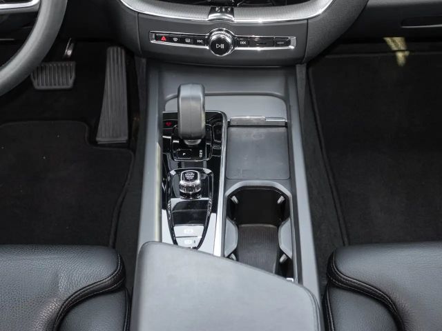 Volvo XC60 Dark Plus