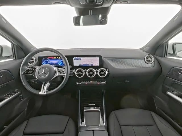 Mercedes-Benz EQA 300 4MATIC Advanced