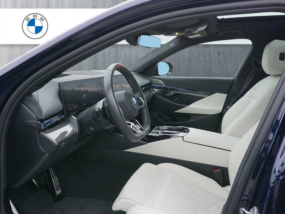 BMW i5 M60 Touring xDrive