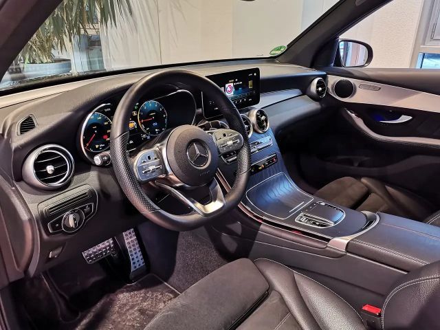 Mercedes-Benz GLC 300 4MATIC AMG Line