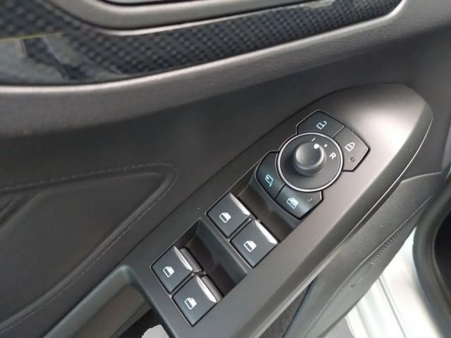 Ford Focus EcoBoost ST Line