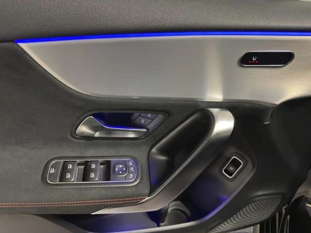 Mercedes-Benz A 180 AMG Line