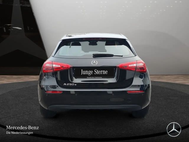 Mercedes-Benz A 250 A 250 e Style