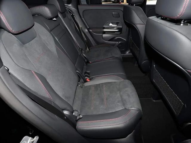 Mercedes-Benz GLA 250 4MATIC AMG Line