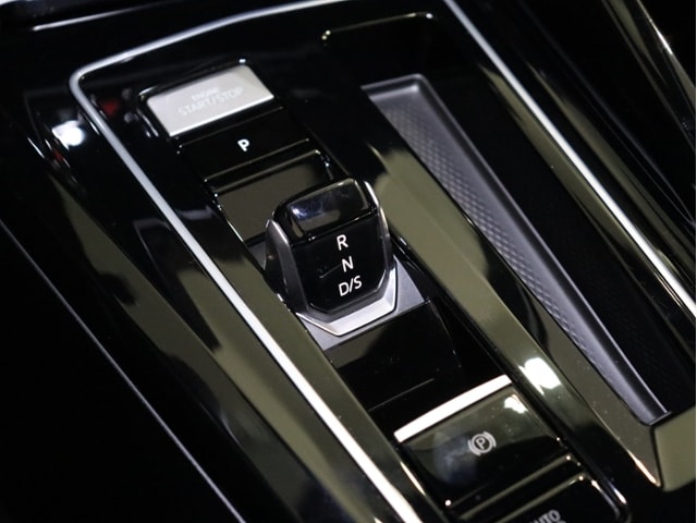 Volkswagen Golf 1.5 eTSI DSG Golf VIII