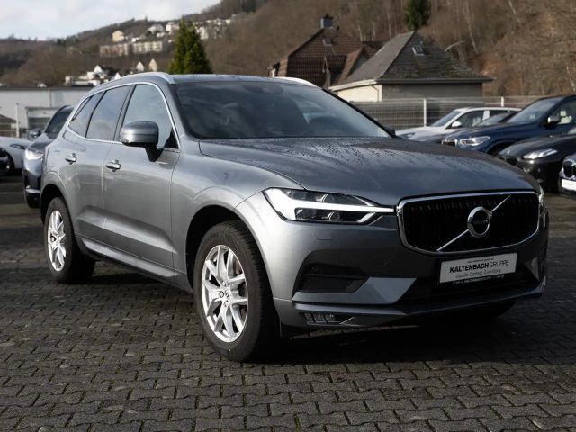 Volvo XC60 AWD Momentum