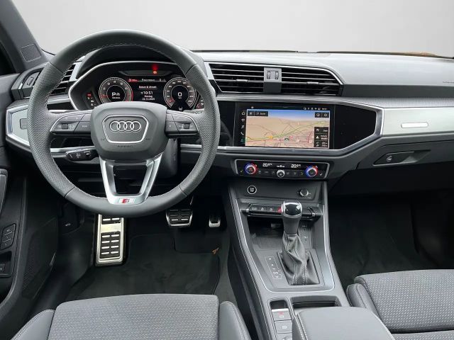 Audi Q3 S-Line